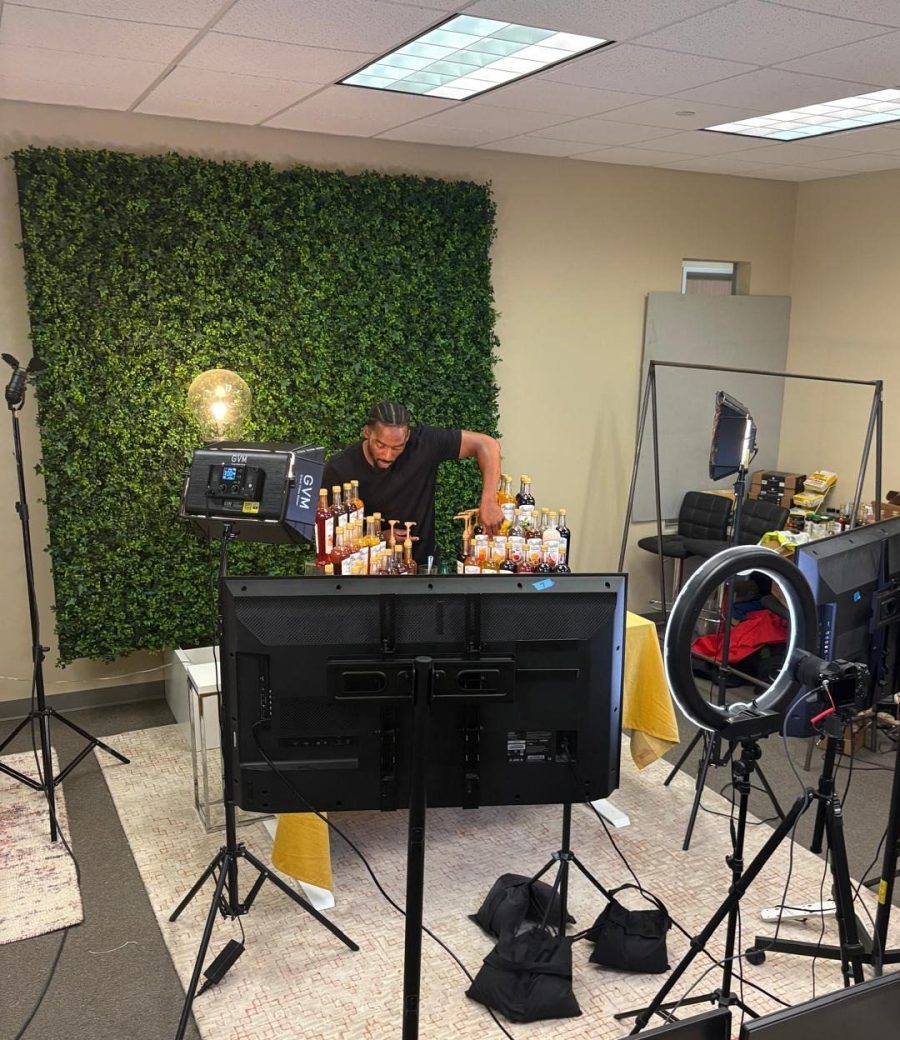 Digital Commerce Agency&rsquo;s live-selling studio in Thousand Oaks